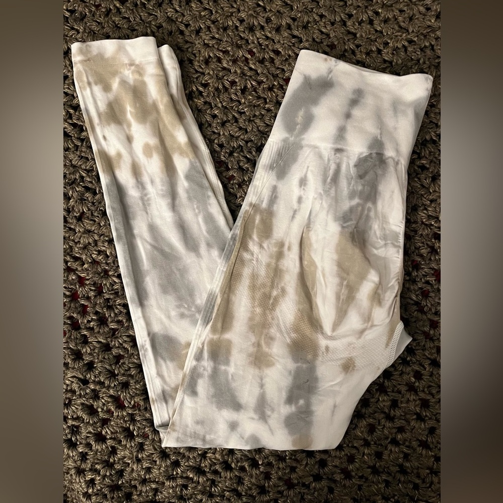 Bleached Type Design and White Tie-Dye Workout Leggings